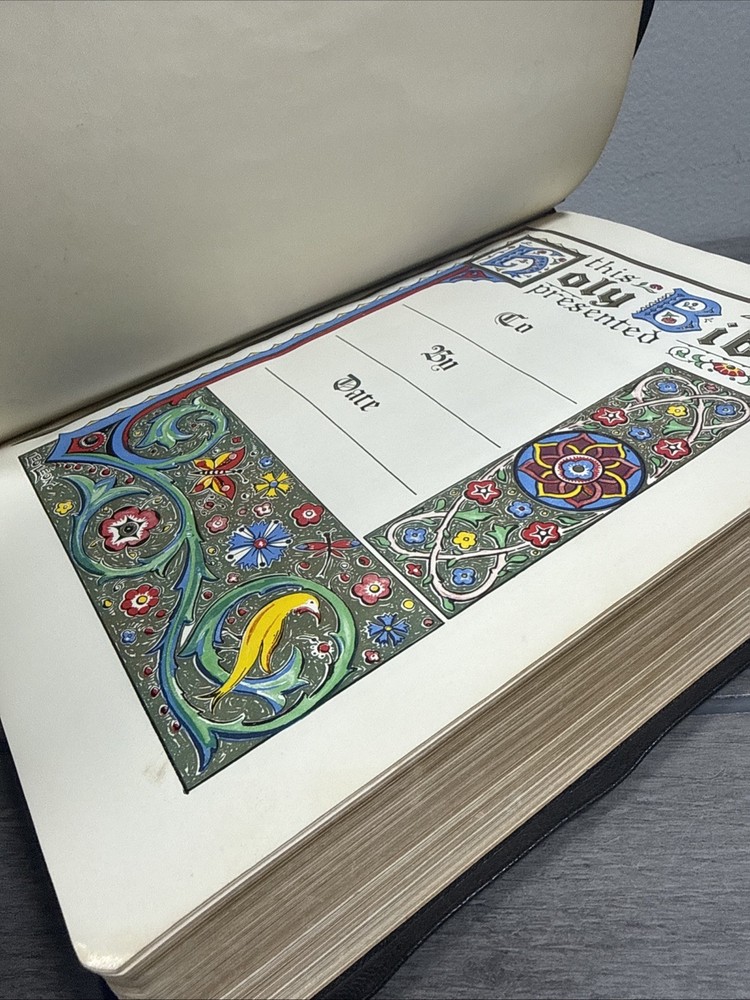 Circa 1962 World Publishing RSV Bible Black Morocco Leather GOLD EDGE