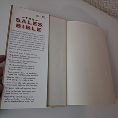 The Sales Bible Jeffrey Gitomer 1994 Hardcover Sales Book ISBN 0688133649