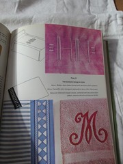 SINGER Sewing Book 2nd Ed. Vintage 1972 ~ Color Photos & Illustrations 500 Pages