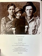 „Elvis Presley Unseen Archives” by Marie Clayton – 383 Pages of Photos & History