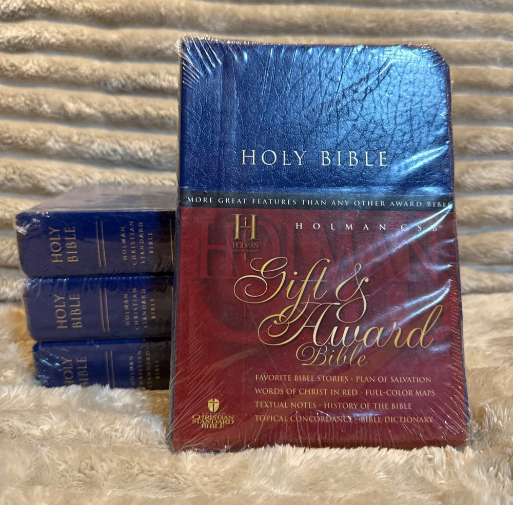 BRAND NEW IN PACKAGING HCSB Gift & Award Bible, Blue Leather