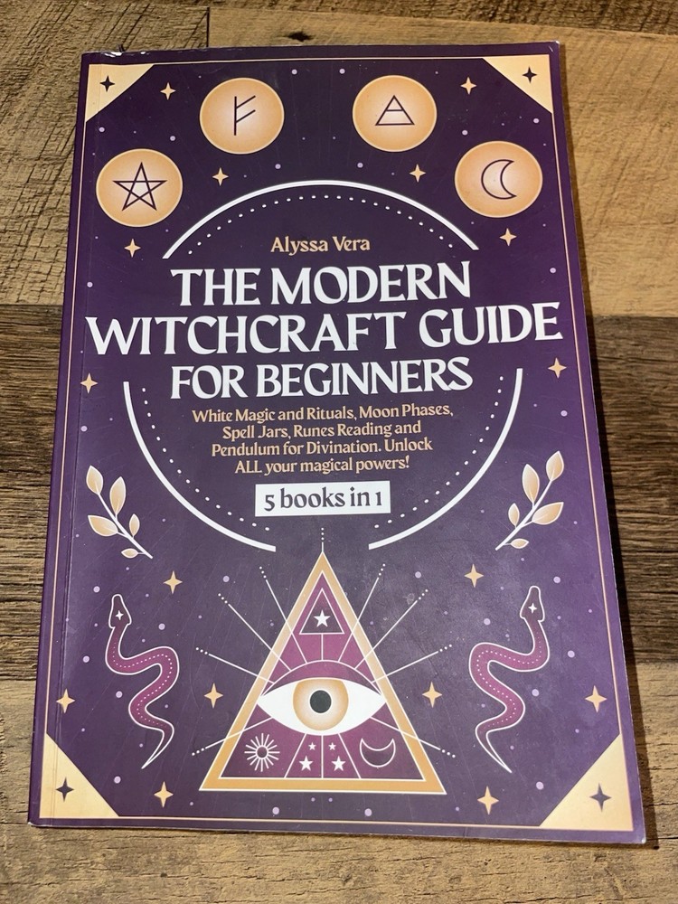 Modern Witchcraft Guide for Beginners 5 Books in 1 Alyssa Vera Paperback 2022