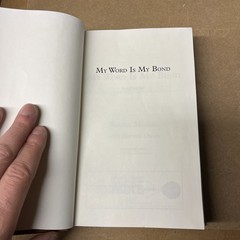 My Word Is My Bond : A Memoir Of Roger Moore (2008 Hardcover Large Print) Good