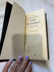 KJV New Testament With Proverbs-Black Bonded Leather Excellent Condition