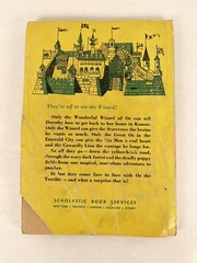 Wizard of Oz Paperback Book 1968, Printed in the USA, 156 pages 7.75×5″