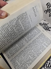 Holy Bible Reference Edition 1976 KJV Giant Print Thomas Nelson W/Bookmark