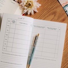 The Daily Grace Co Redeeming Your Phone Time Booklet