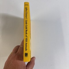 Little Gold Book of YES! Attitude. By Jeffery Gitomer – VERY GOOD Condition
