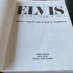 „Elvis His Life From A to Z” 620 pages. By Fred Worth, Steve Tamerius HC B88
