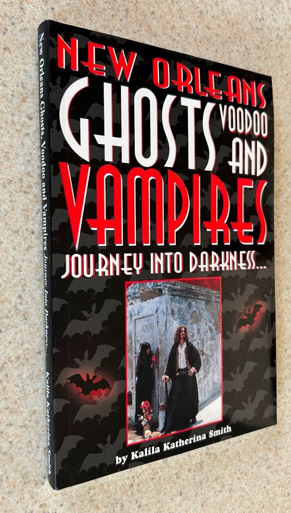 Kalila SMITH — New Orleans Ghosts Voodoo Vampires — 2007 SIGNED TPB