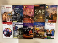 Larger Print PB Lot of 38 Renee Andrews, Margaret Daley, Elizabeth Goddard