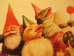 children’s board book GNOME PLAYTIME by RIEN POORTVLIET 1997 Kabouter Netherland
