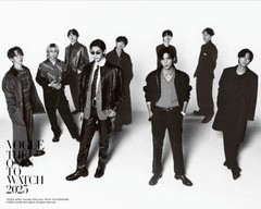 VOGUE JAPAN January 2026 Magazine Fashion Editorial Cover Issue
