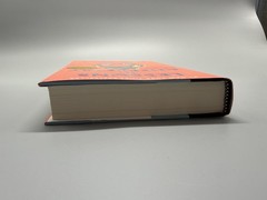 Bonnie Garmus Lessons in Chemistry Hardcover Novel, Fiction Contemporary Women