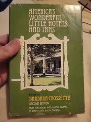 America’s Wonderful Little Hotels and Inns Hardcover Barbara Crossette 1980 DJ