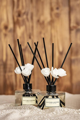 Reed Diffuser Set 6.7Oz (200Ml) April Flower Scented Diffuser with Sticks Home F