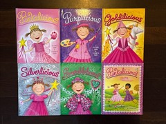 Pinkalicious Gift Set (6 Hardcover Books, Poster, Jigsaw Puzzle, 3 Paperbacks)