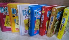Dork Diaries Books Lot of 8 Rachel Renee Russell Childrens books 1 thru 7 + 14