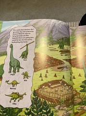The Good Dinosaur Look &Find by Phoenix International Publications Book 2015 VTG