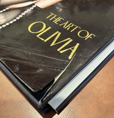 Let Them Eat Cheesecake (The Art of Olivia, Vol. 1) (Hardcover, 1993)