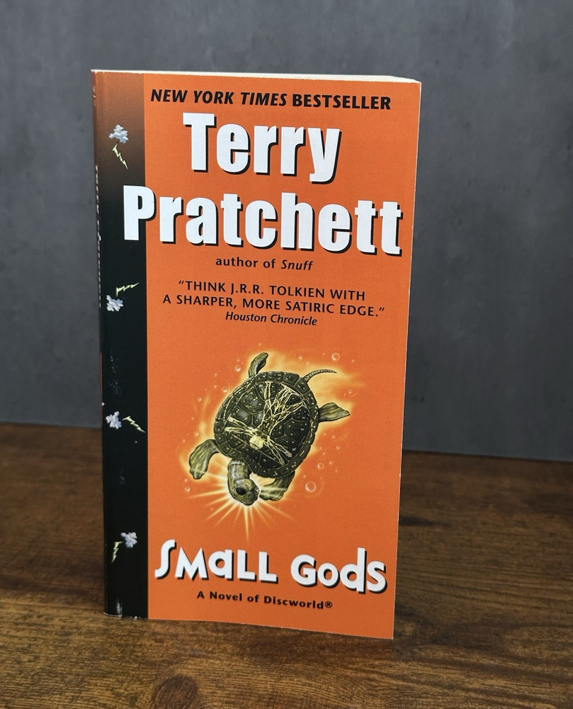 Terry Pratchett Small Gods (Fiction)