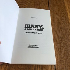 Unofficial Diary Of A Roblox Noob Boxed Set of 5 Paperback