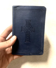 Holy Bible ESV Crossway Leather Bound Pocket Size 6 1/4″ X 4 1/4″ Black