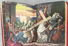 „The Life of Christ” Catholic 1954, Red Leather Binding, Gold Gilded Page Edges