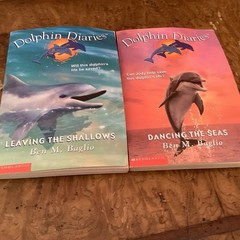 Dolphin Diaries Books 8 And 9, Ben M. Bagilo Scholastic Printing 2002 Lot Of 2
