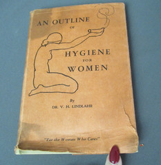 An Outline Of Hygiene For Woman Book By Dr V.H. Lindlahr – 1928 154 Pages aa6 jk