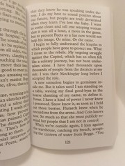 Mockingjay ~ Lage Print Edition (The Hunger Games) Suzanne Collins paperback