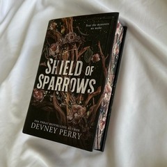 Shield Of Sparrows Devney Perry UK Deluxe Hardcover W/ Sprayed Edges