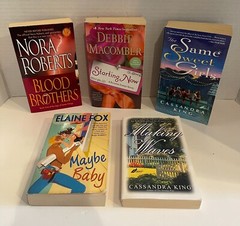 Paperbacks (5) – Contemporary Women’s Fiction Romance – Various Authors