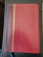 Nrsvce, Great Quotes Catholic Bible, Leathersoft, Burgundy, Comfort Print: Holy