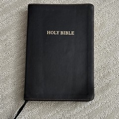 Thomas Nelson Holy Bible KJV Red Letter Leather Edition English Old & New 2015