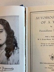 Autobiography of a Yogi Paramahansa Yogananda 1968 Self-Realization Fellowship