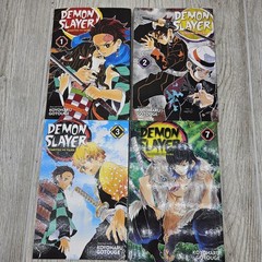Demon Slayer Kimetsu no Yaiba Manga Vol 1 2 3 7 Set Koyoharu Gotouge Viz Media