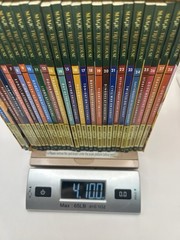 Magic Tree House Books 1-28 Boxed Set by Mary Pope Osborne (2008) English