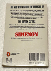 40 Georges Simenon Books Mostly Maigret with 8 in French / Paperback / 1 Dupe