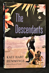 The Descendants: A Novel – By Hemmings, Kaui Hart – Paperback pages 297 – GOOD