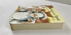 Sheep Trick or Treat by Nancy Shaw E. 1997 Halloween Board Book 5” X 5” 26 Pages