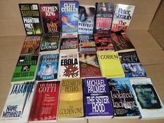 Lot of 100 Mystery Thriller Suspense Fiction Paperback Books RANDOM*MIX UNSORTED