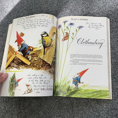 Gnomes – Wil Huygen & Rien Poortvliet (1st edition HC) Harry N. Abrams, 1977