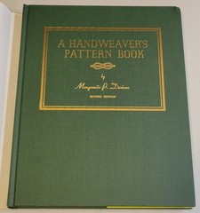 Davison A HANDWEAVER’S PATTERN BOOK~ 240 Pages (1994 Revised Edition) 2007 HC DJ