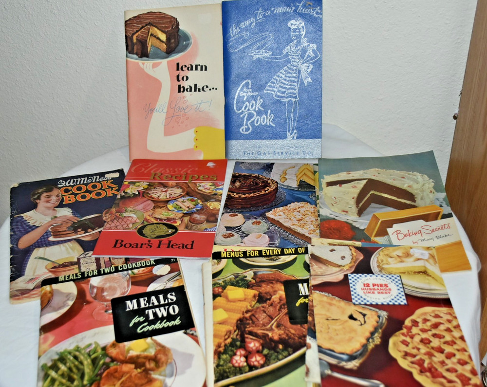 11 Vintage 1930’s 40’s 50s + pamphlet COOKBOOKS advertising Cakes bake ++ EUC