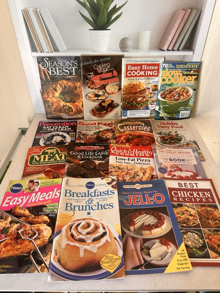 Lot Of 16 Recipe Mixed Booklets Pamphlets (489)