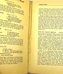 Sunset Cookbook of Favorite Recipes 1961 Vintage Cookbook 1252 Recipes PB