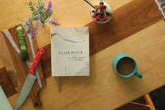Flourish: The NIV Bible for Women, Hardcover, Multi-color/Cream, Comfort Print