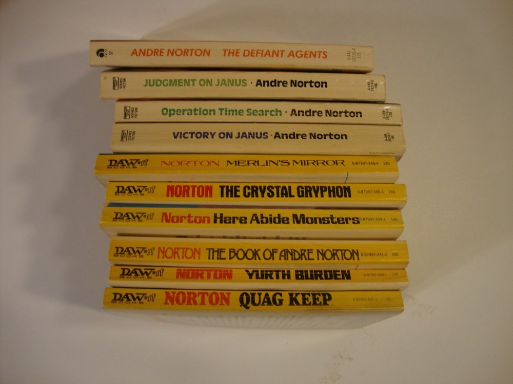 Lot of 10/ Andre Norton – Vintage PB’s DAW ,FAWCETT,ACE