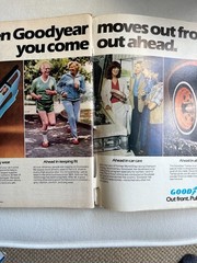 Sports Illustrated Magazine Vintage October 8, 1979 Holmes / Shavers